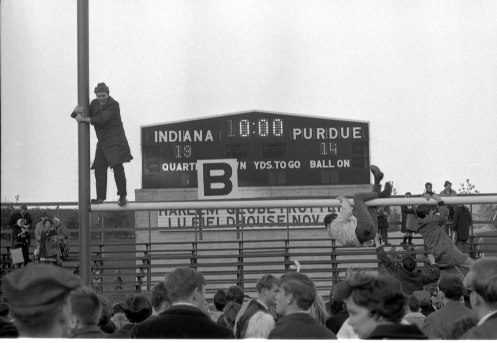DPeuxPtW4AARosG – The Daily Hoosier