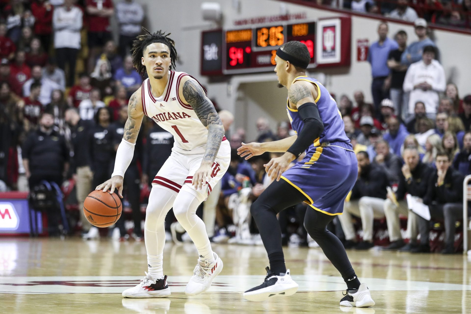 Jalen Hood-Schifino still rehabbing, not on Lakers summer league