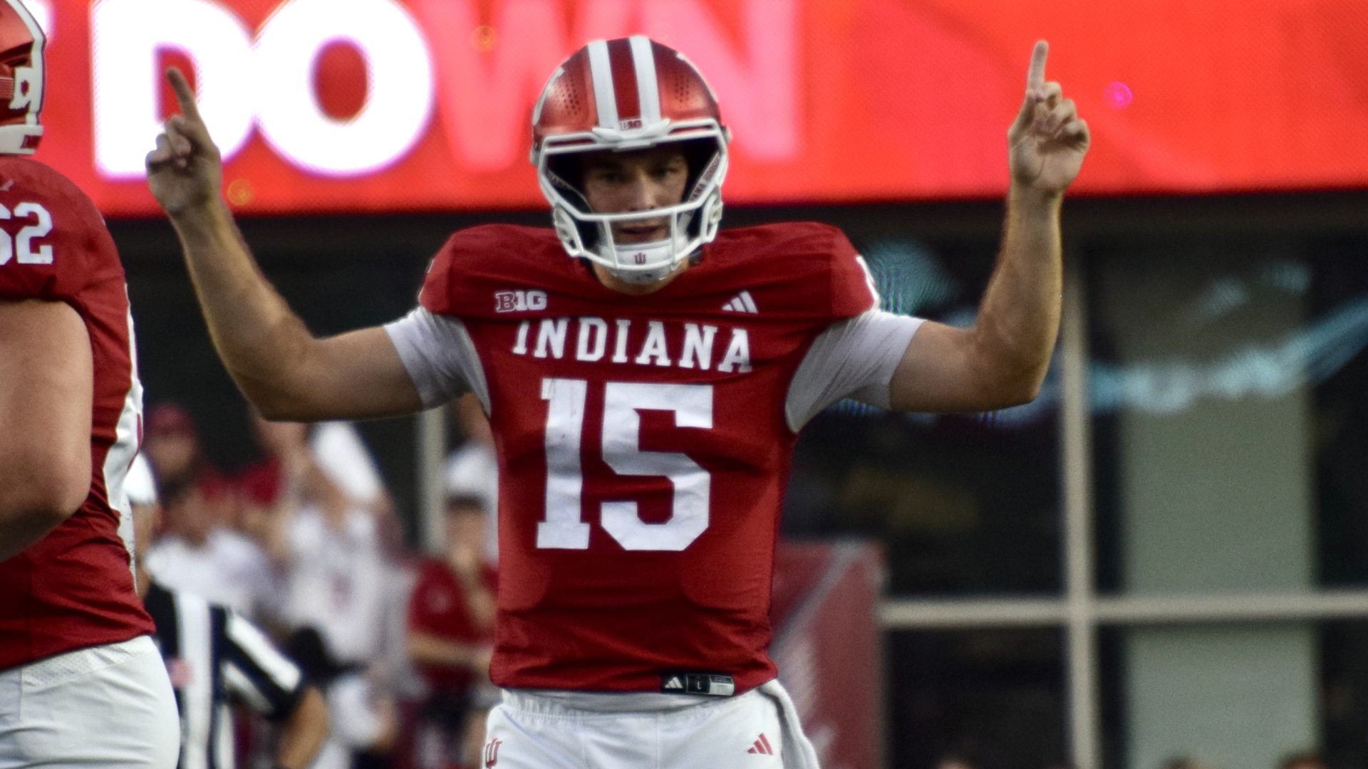 This is the sharpest we've seen him': Fernando Mendoza continues superb  season with big game against Michigan State – The Daily Hoosier