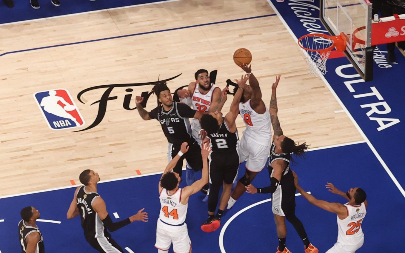 OG Anunoby of the New York Knicks tipping in a missed shot by Jalen Brunson, giving the Knicks a 106-107 lead over the San Antonio Spurs in Game 4 of the NBA Finals